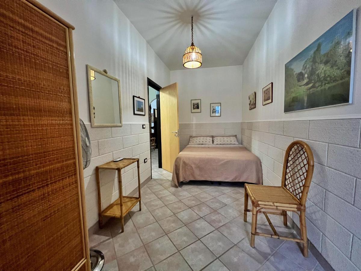 Casa Vacanza Rita マリーナ・ディ・ペスコルーゼ エクステリア 写真